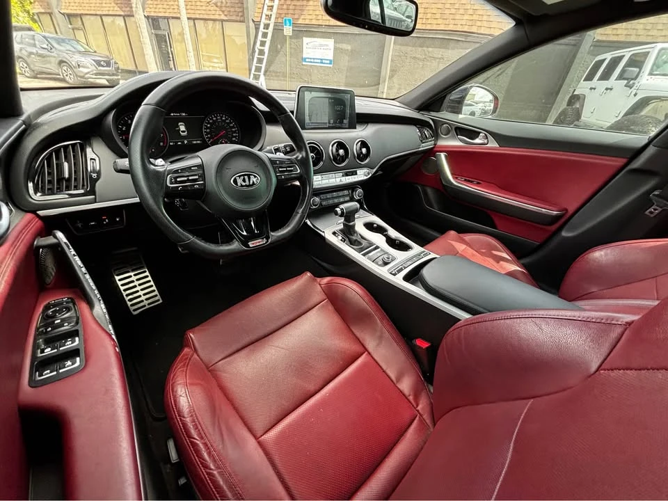 2018 Kia Stinger GT - Image 9 of 14