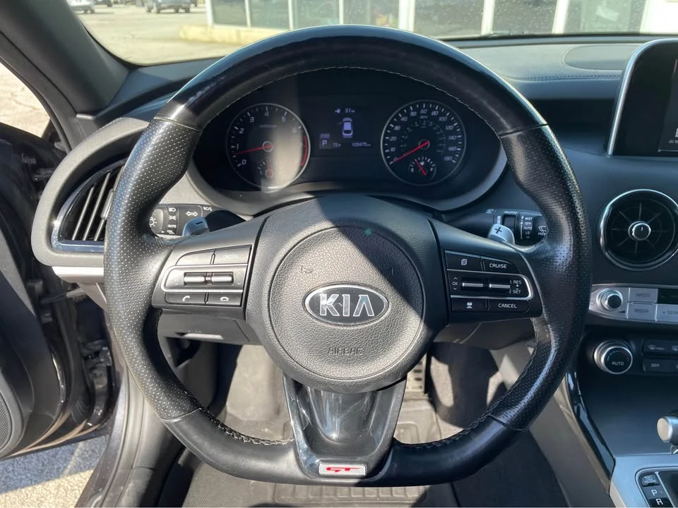2018 Kia Stinger GT - Image 11 of 17