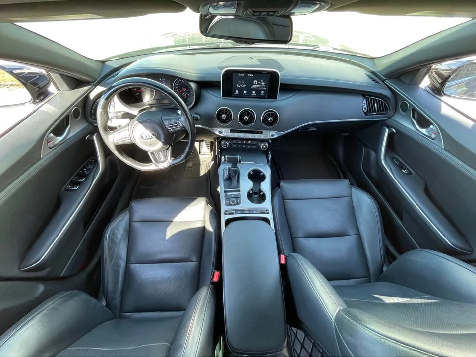 2018 Kia Stinger GT - Image 9 of 17