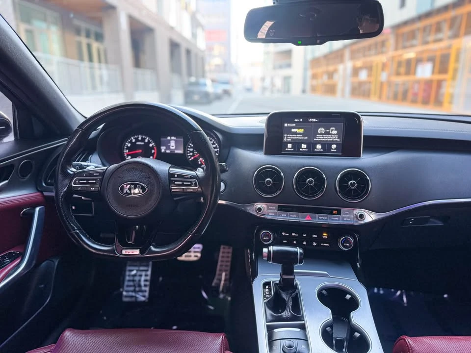 2018 Kia Stinger GT - Image 12 of 18