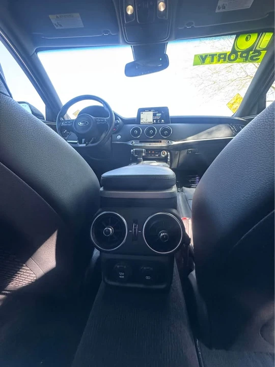 2018 Kia Stinger GT - Image 12 of 19