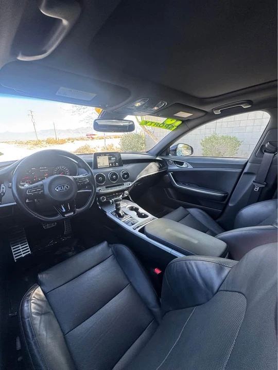 2018 Kia Stinger GT - Image 9 of 19