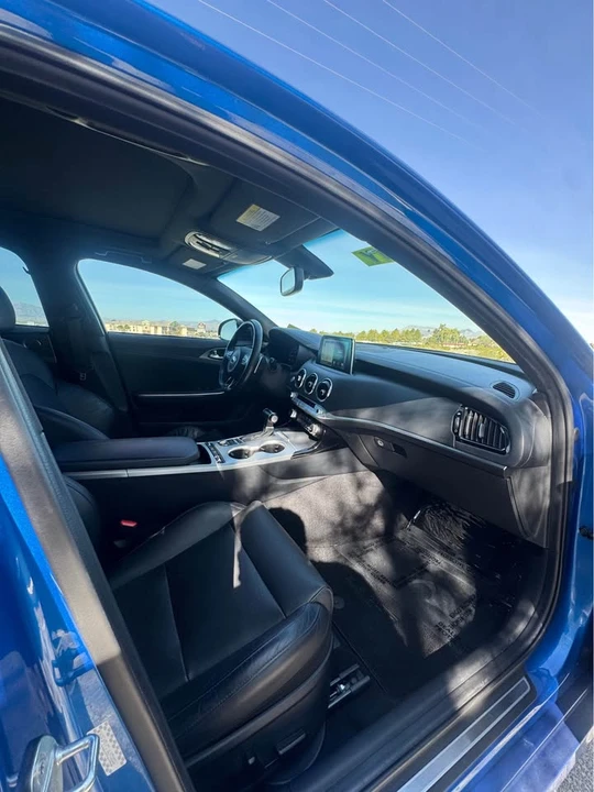 2018 Kia Stinger GT - Image 13 of 19