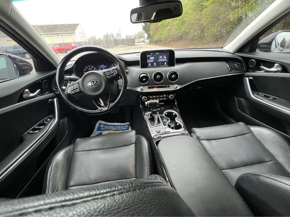 2018 Kia Stinger GT - Image 8 of 9