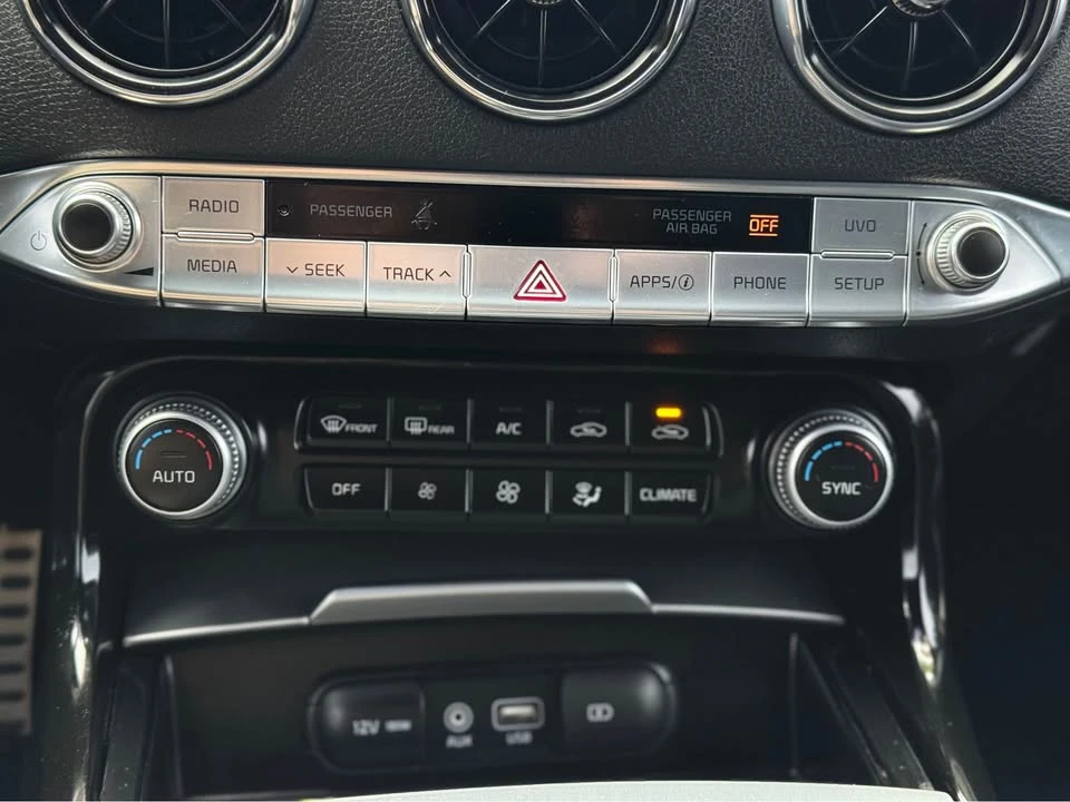 2018 Kia Stinger GT - Image 14 of 20