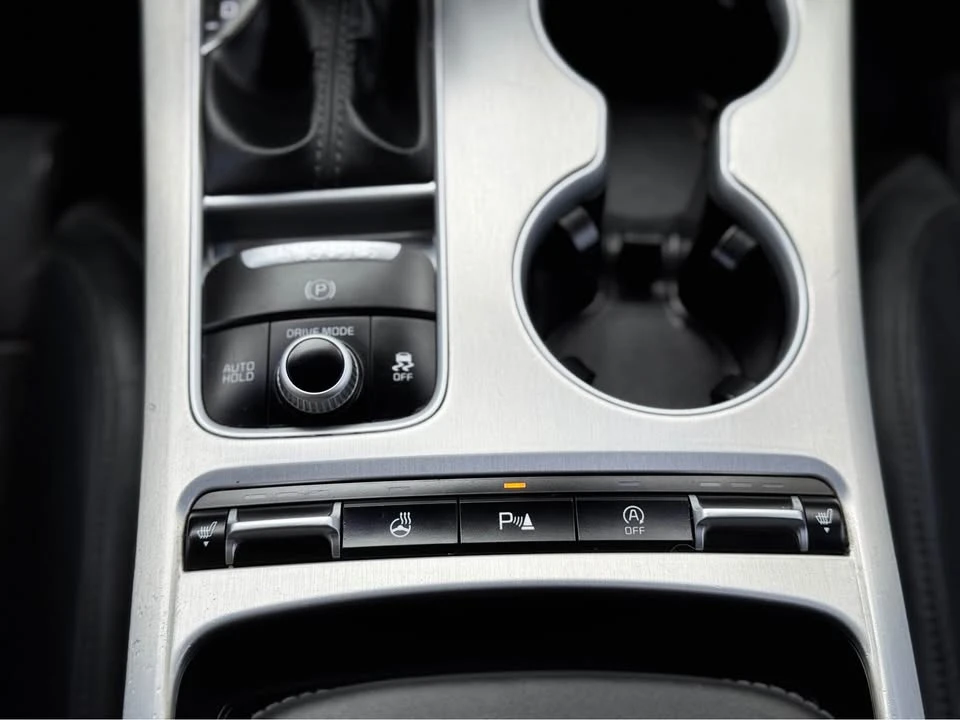 2018 Kia Stinger GT - Image 16 of 20