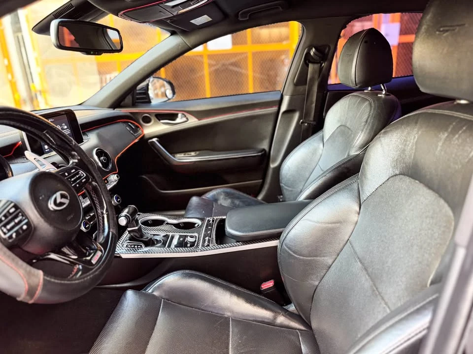 2018 Kia Stinger GT - Image 9 of 18