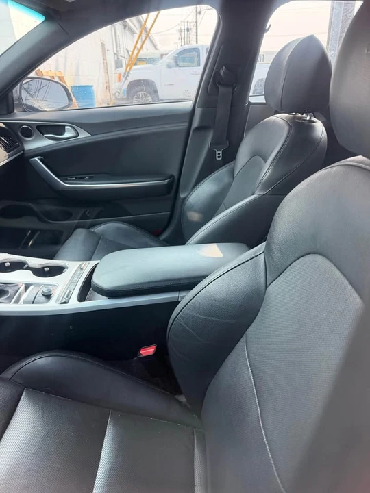 2018 Kia Stinger GT - Image 12 of 15