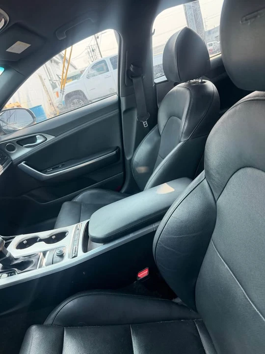 2018 Kia Stinger GT - Image 11 of 15