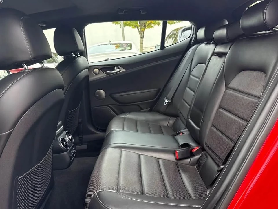 2018 Kia Stinger GT - Image 5 of 10