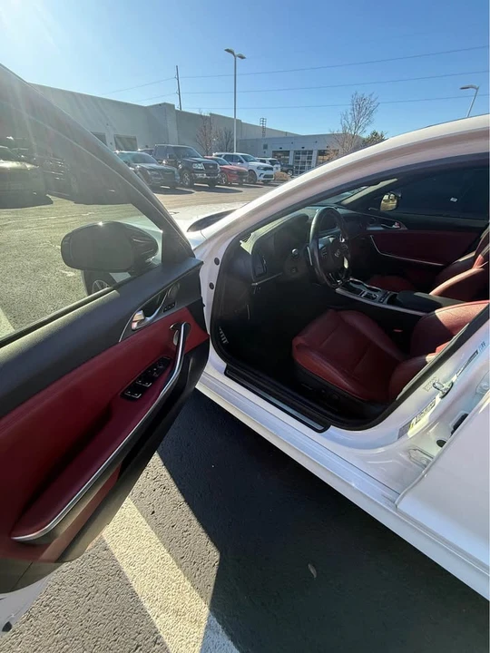 2018 Kia Stinger GT - Image 13 of 15