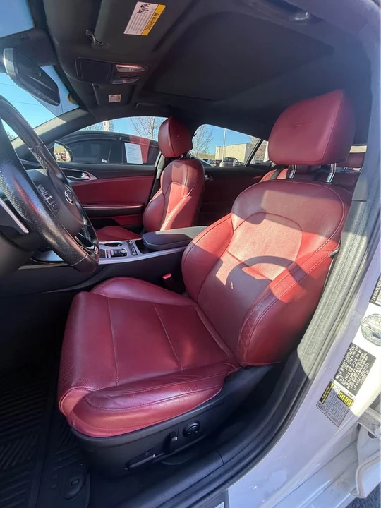 2018 Kia Stinger GT - Image 12 of 15