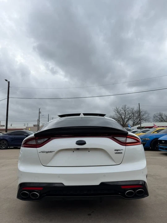 2018 Kia Stinger GT - Image 19 of 20