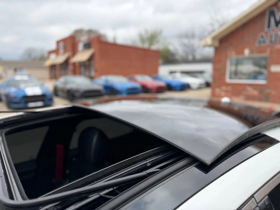 2018 Kia Stinger GT - Image 15 of 20