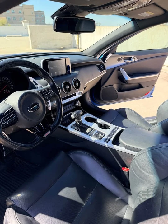 2018 Kia Stinger GT - Image 6 of 10