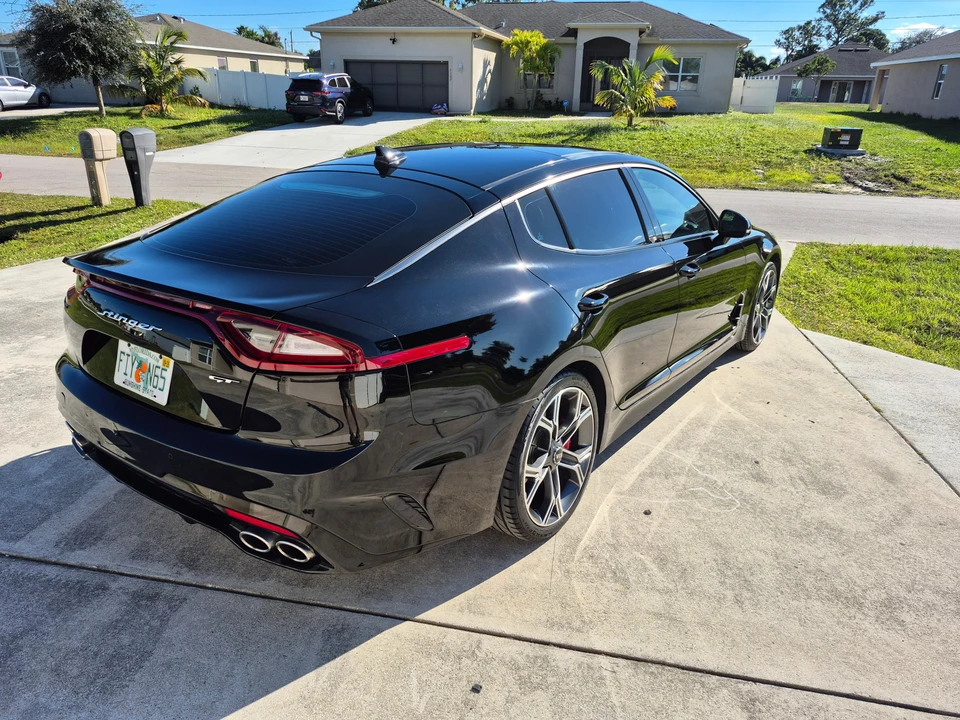2018 Kia Stinger GT - Image 17 of 31