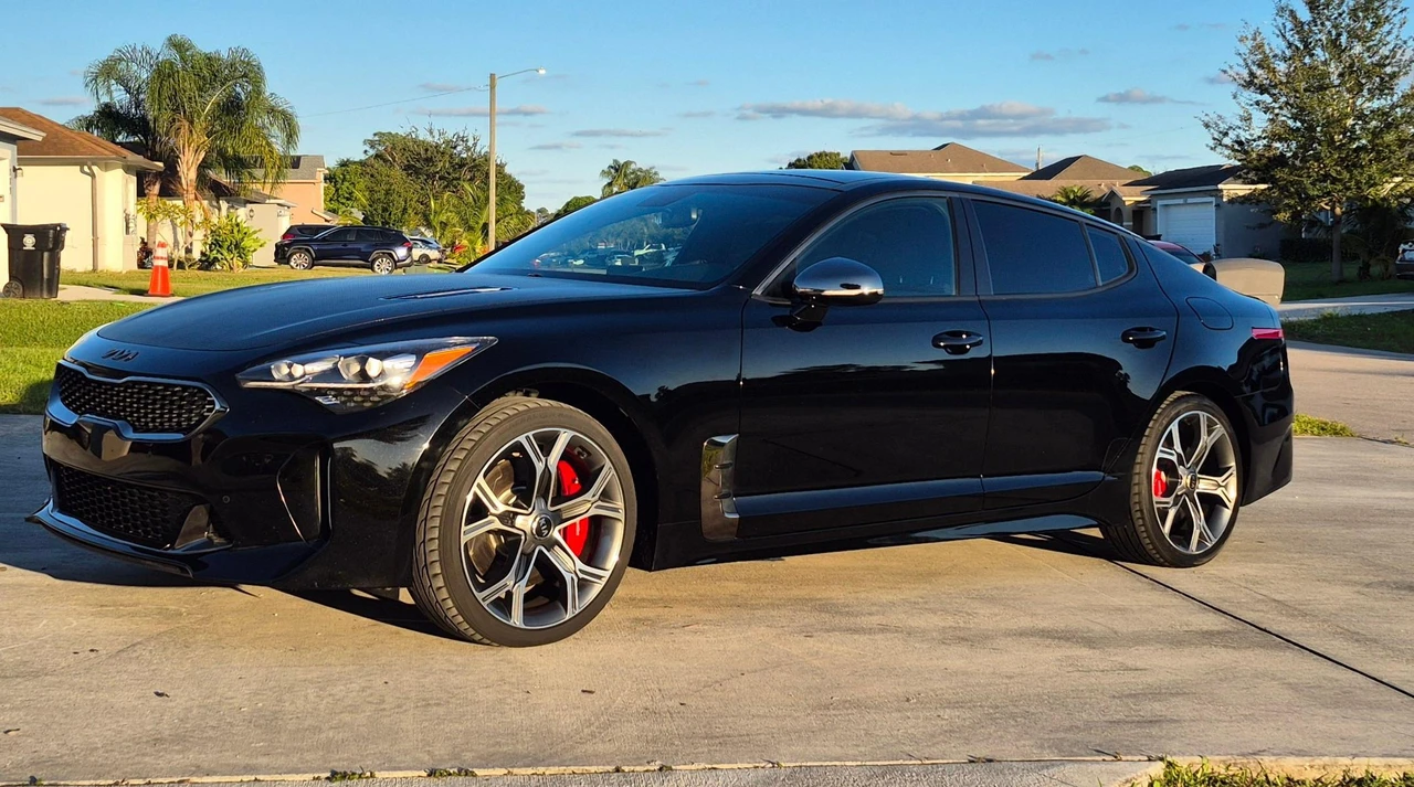 2018 Kia Stinger GT - Image 10 of 31