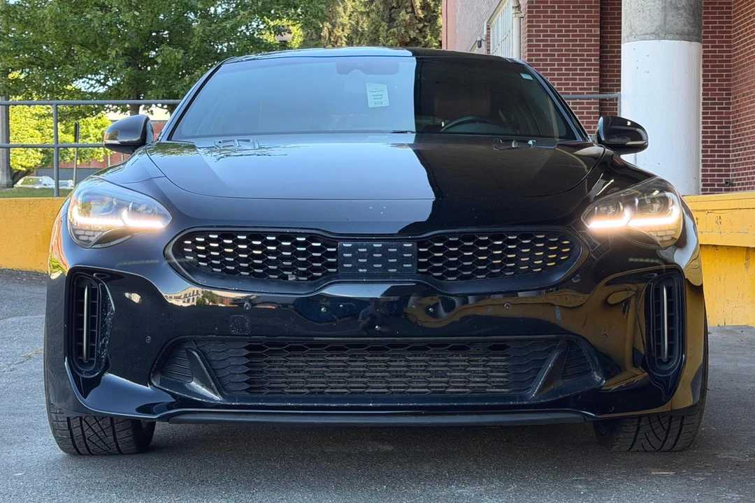2018 Kia Stinger GT - Image 2 of 31