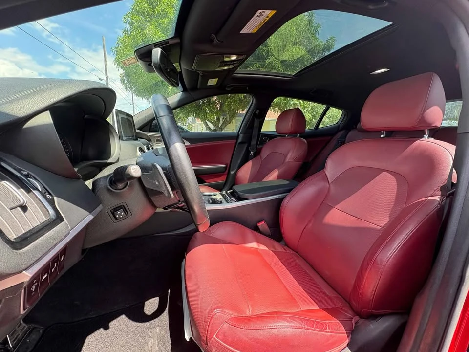 2018 Kia Stinger GT - Image 13 of 17