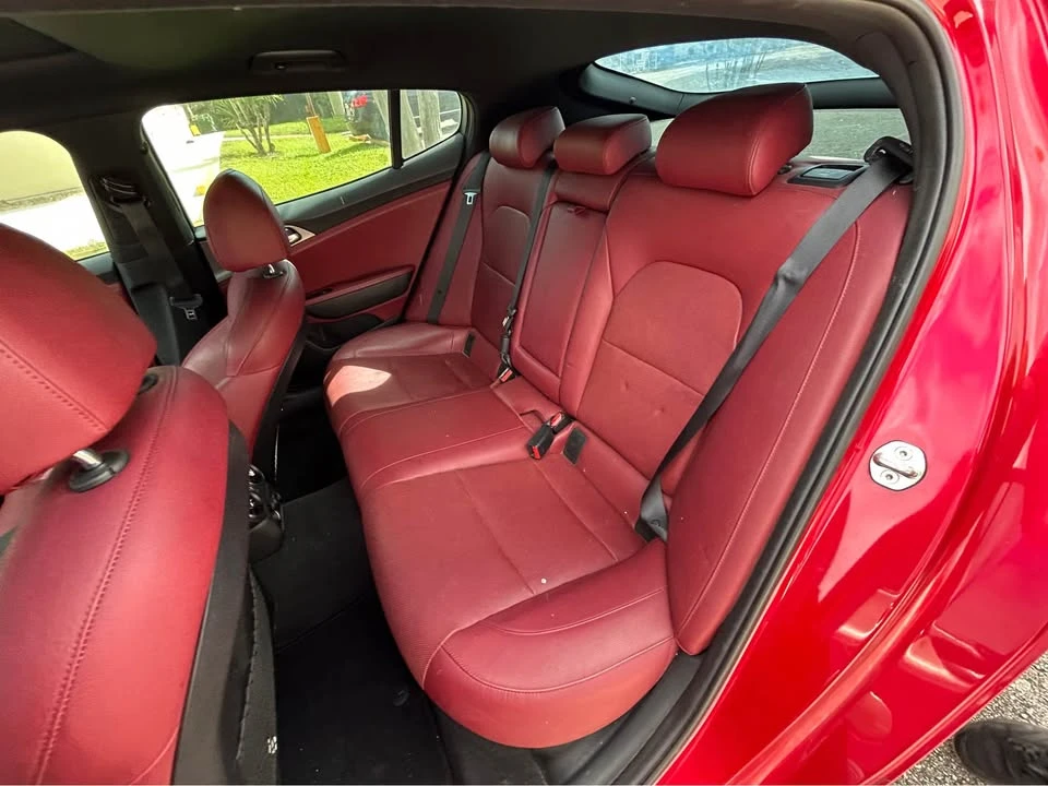 2018 Kia Stinger GT - Image 9 of 13