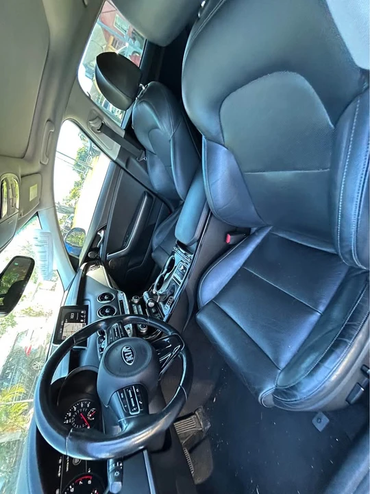 2018 Kia Stinger GT - Image 11 of 14