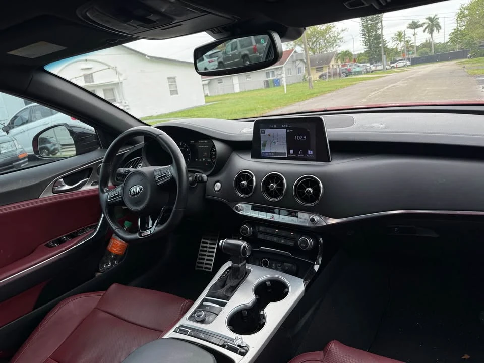 2018 Kia Stinger GT - Image 10 of 12