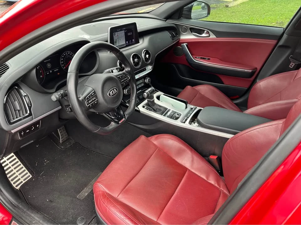 2018 Kia Stinger GT - Image 10 of 11