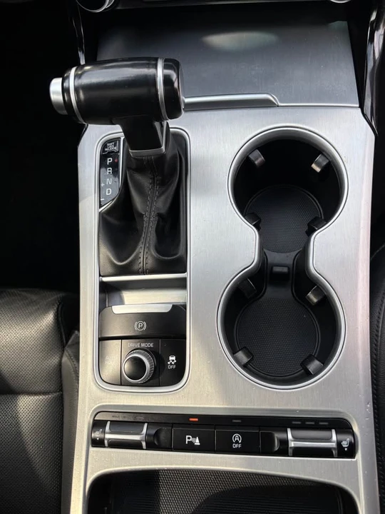 2018 Kia Stinger GT - Image 5 of 10