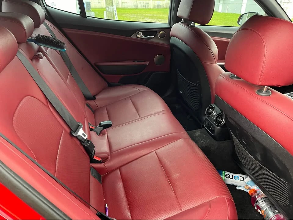 2018 Kia Stinger GT - Image 9 of 11