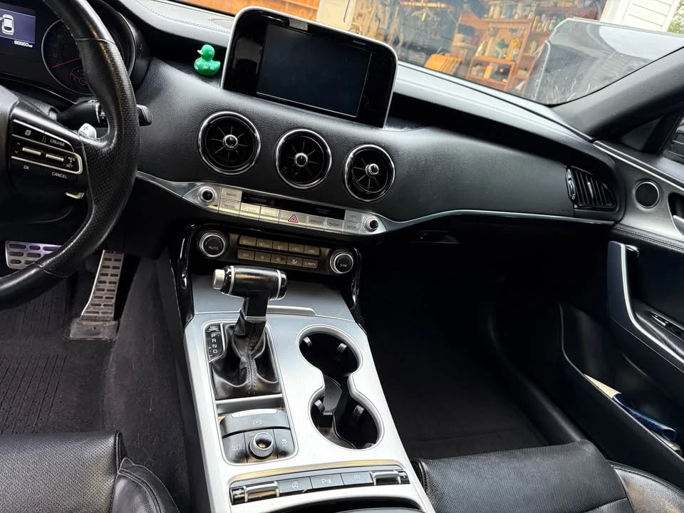 2018 Kia Stinger GT - Image 8 of 11