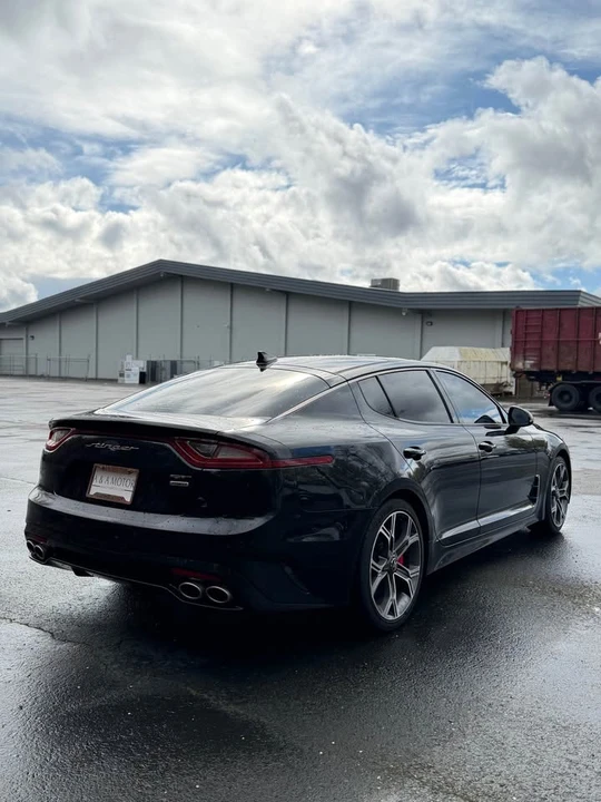 2018 Kia Stinger GT - Image 2 of 17