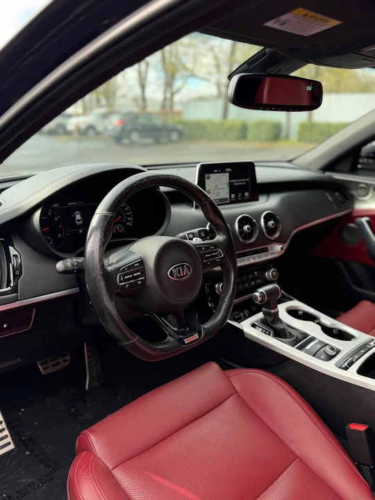 2018 Kia Stinger GT - Image 6 of 17