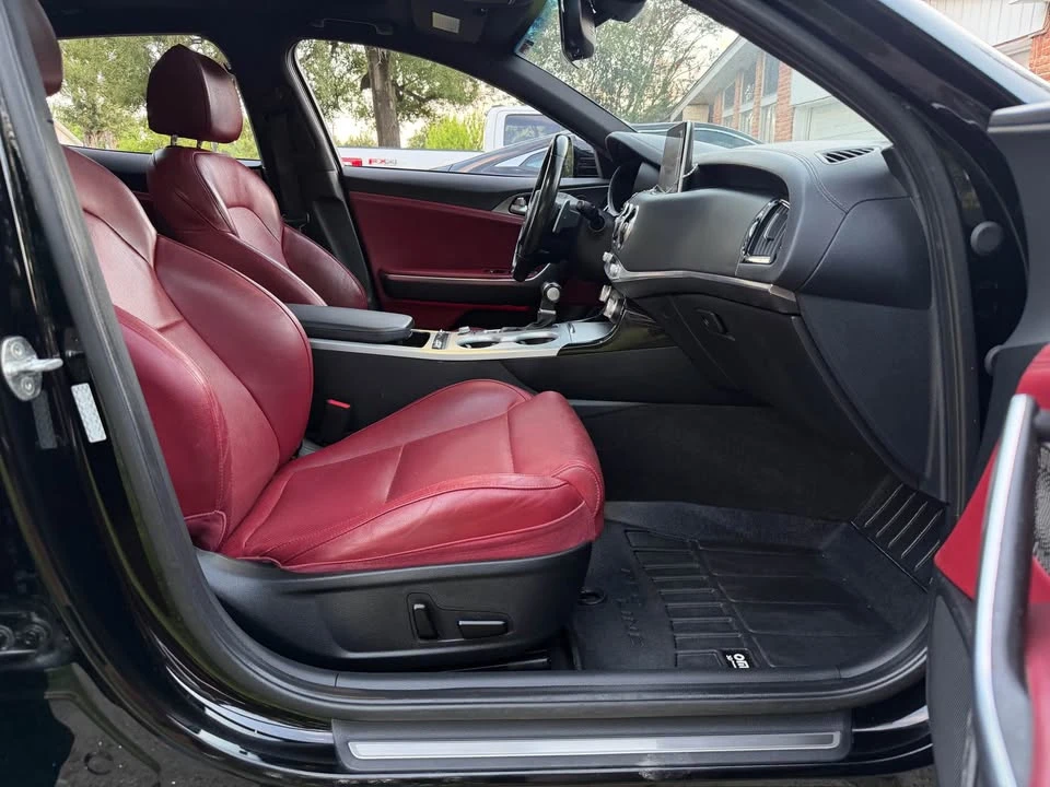 2018 Kia Stinger GT - Image 10 of 13