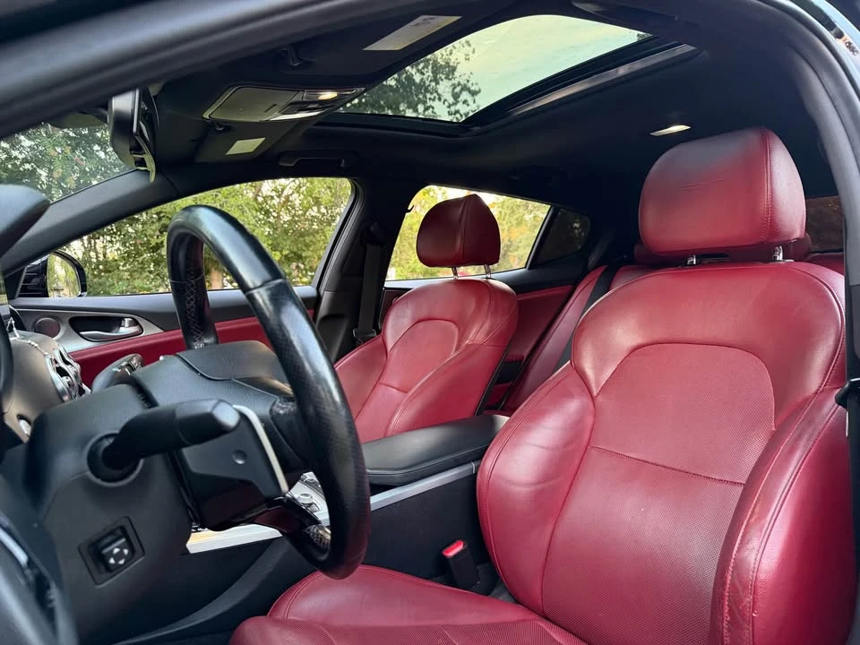 2018 Kia Stinger GT - Image 8 of 13