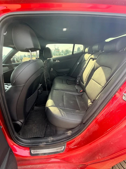 2018 Kia Stinger GT - Image 9 of 10