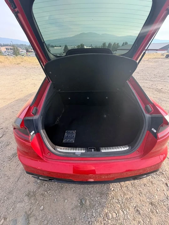 2018 Kia Stinger GT - Image 10 of 10