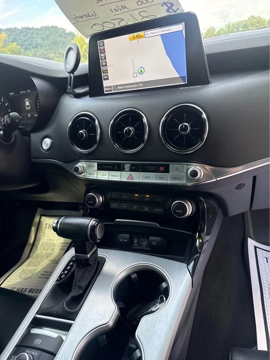 2018 Kia Stinger GT - Image 11 of 20