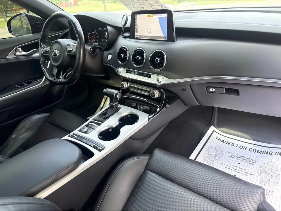 2018 Kia Stinger GT - Image 13 of 20