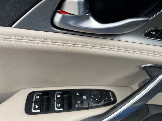 2018 Kia Stinger GT - Image 13 of 20