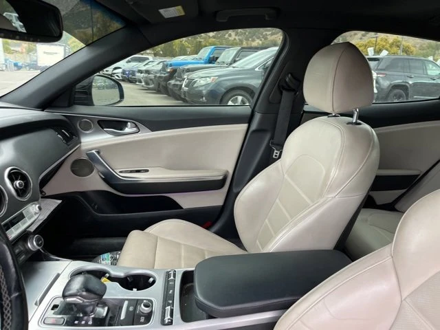 2018 Kia Stinger GT - Image 11 of 20
