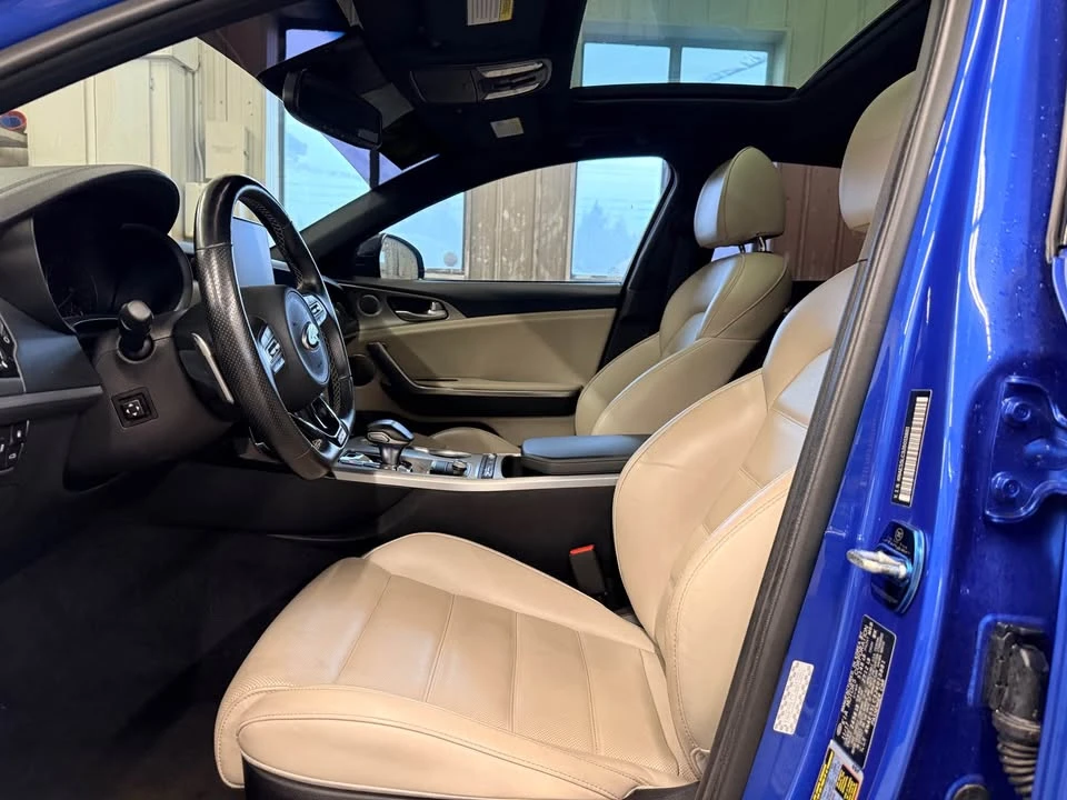 2018 Kia Stinger GT - Image 6 of 10