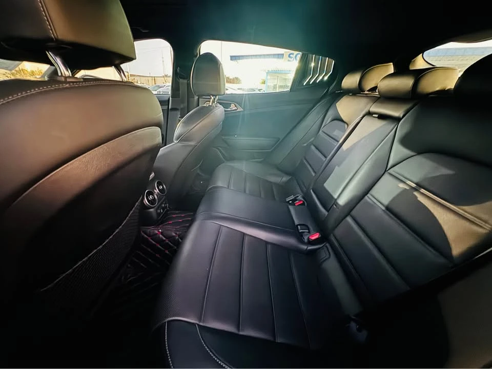 2018 Kia Stinger GT - Image 6 of 8