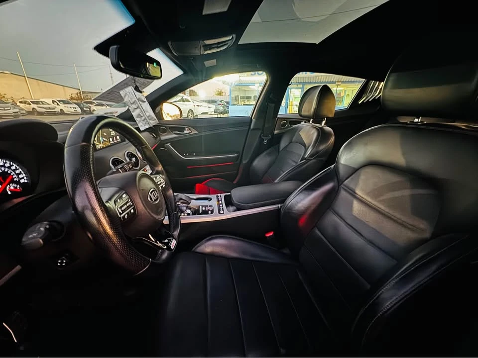 2018 Kia Stinger GT - Image 5 of 8