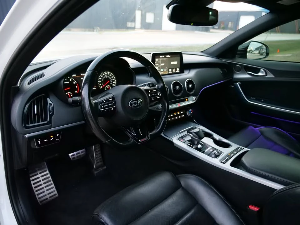 2018 Kia Stinger GT - Image 13 of 20