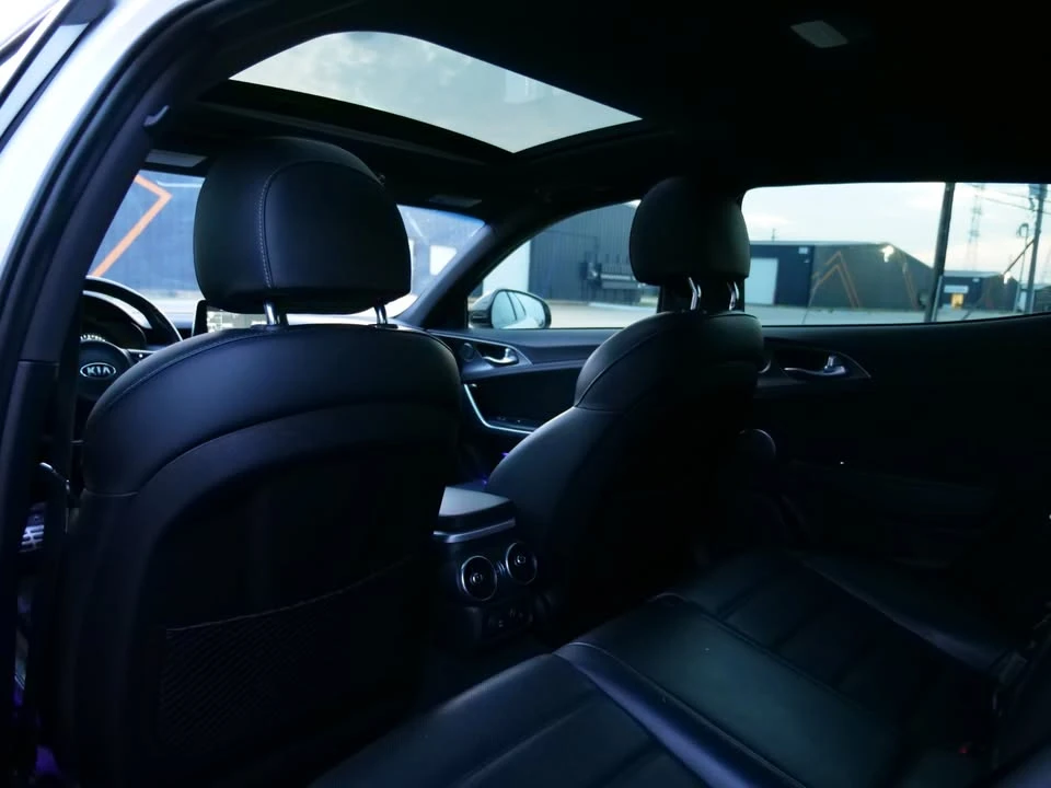 2018 Kia Stinger GT - Image 18 of 20
