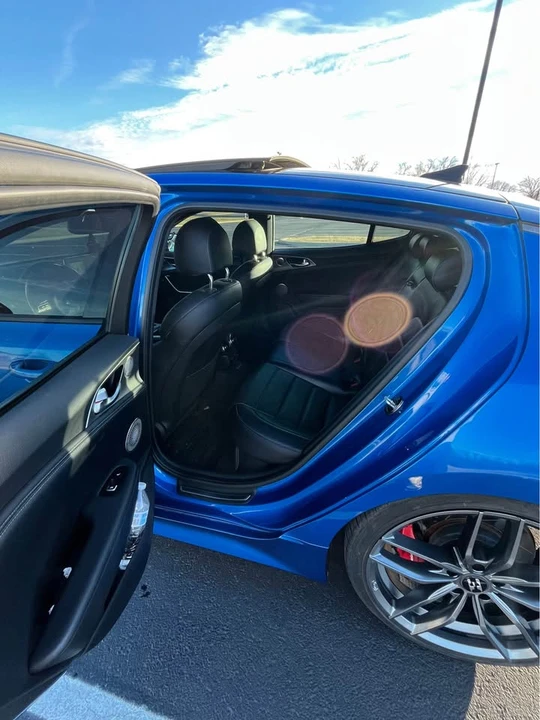 2018 Kia Stinger GT - Image 11 of 13