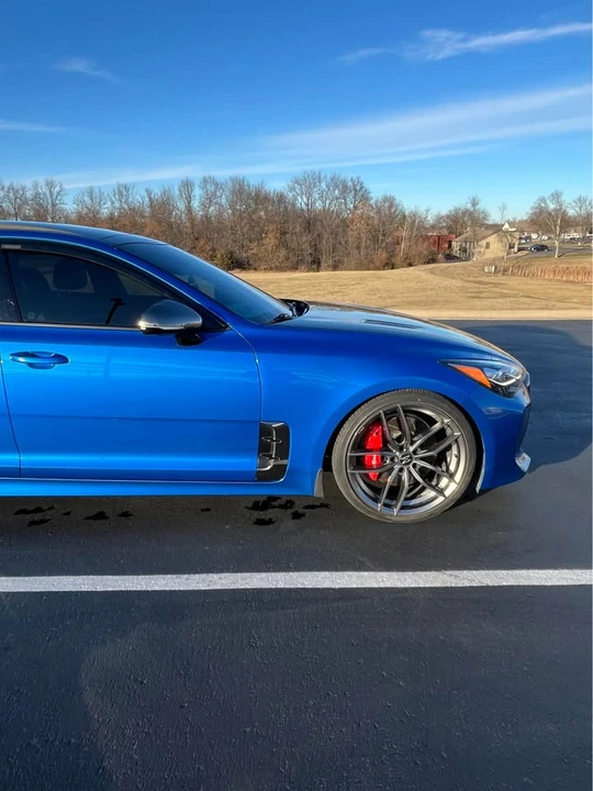 2018 Kia Stinger GT - Image 8 of 13