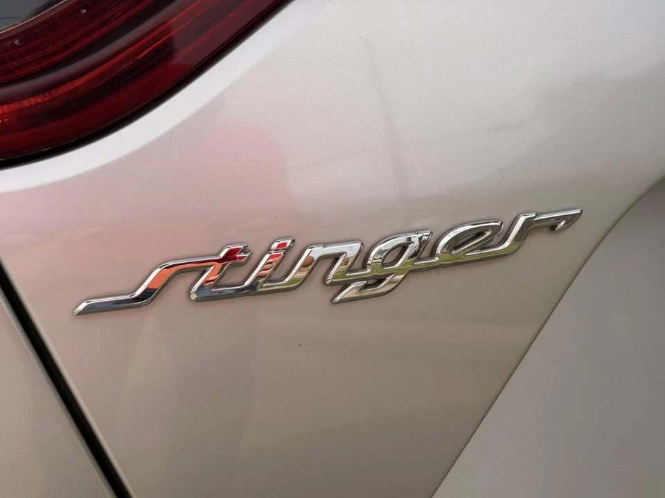 2018 Kia Stinger GT - Image 8 of 16