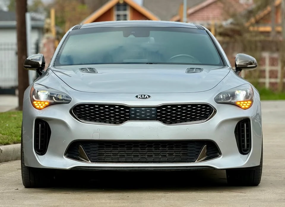 2018 Kia Stinger GT - Image 11 of 16