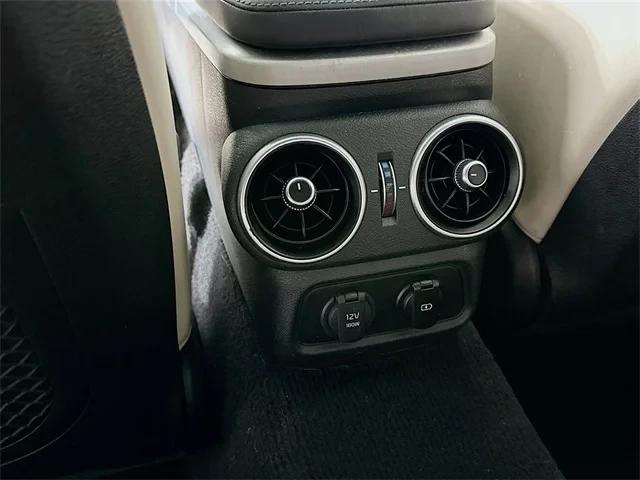 2018 Kia Stinger GT - Image 19 of 19